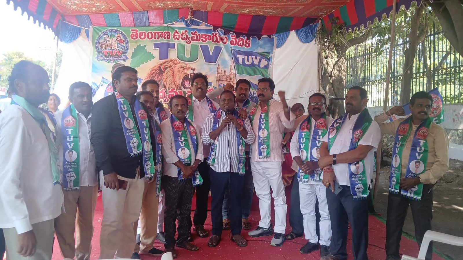 ఉద్యమకారులకు పెన్షన్, 250 గజాల స్థలం కల్పించాలని పిడమర్తి రవి డిమాండ్