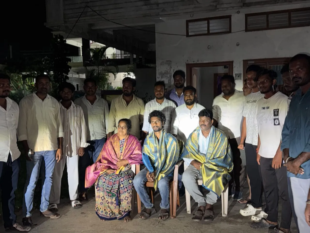 పేదరికాన్ని జయించి డాక్టర్ కల సాకారం.. పందిరి ఆనంద్‌కు ఎంబీబీఎస్ సీటు!